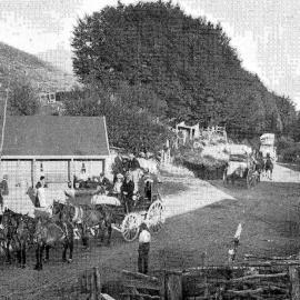 Coaches leaving the Bealey, the half-way stopping place on the road from Christchurch to Greymouth.1905.