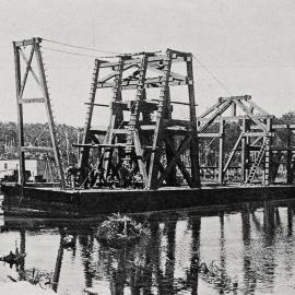 Erecting a new dredge at Hau Hau near Hokitika.1910.