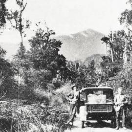 A portion of the present Karangarua Road, a few miles south of Weheka.1930.