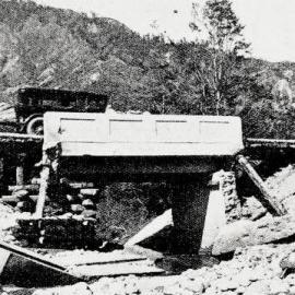 Doctor's Creek Bridge, Murchison - after the 1929 earthquake..