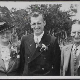Wedding of Donald A Robertson to Ngaire M Robertson nee Hill in 1952 at either Reefton or Ikamatua