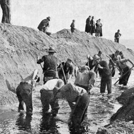 Ōkārito harbour reopened -  private enterprise creates a new outlet for a wide South Westland area.1937.