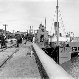 Greymouth wharf.ca.1900-1916.