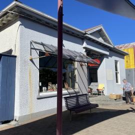 Very early Greymouth building, now Red Books