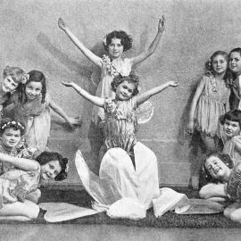 'An Enchanted Garden' - ten girls performing Miss Dorothy Thwaits winning ballet under 13.Geymouth.1938.