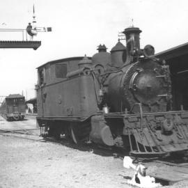 13/1/1949 - Greymouth train station - Locomotive W192