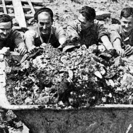 Road workers constructing the Hollyford-Okuru road.1939.
