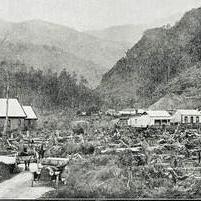 1910 Dunoillie house now and then *PHOTO ALBUM*