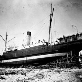 ALBUM - MAPOURIKA WRECK.GREYMOUTH.1898.