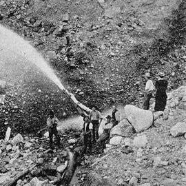  Stavill and party sluicing, Kanieri Road.1895.