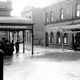 Flooded shopping area, Greymouth.1903.