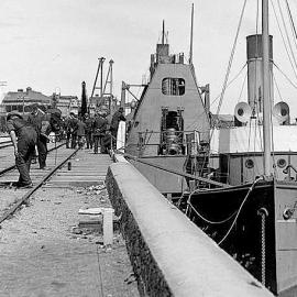 Greymouth wharf.ca.1900`s.