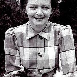 Violet Myrtle Sharp, Waiuta 1916 - 1994 wife of Terrance Arthur Thomas Hutchins, daughter of Charlotte Myrtle Magee and Albert Bamfield Sharp