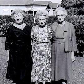  Magee Sisters, Vera Susan Jones , Charlotte Myrtle Sharp , Grace Victoria Jane Collis.ca.1960`s.