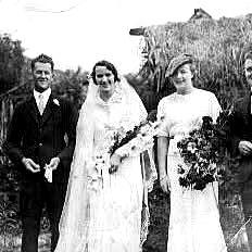  1935 Reefton - Wallace Herbert McAlpine, Violet May Collis, Greta Frances Magee 1912-1988
