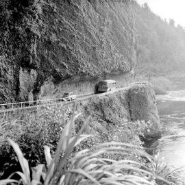Newmans  Coach,Hawks Crag. 1953.
