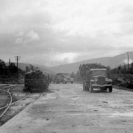 Transport logging trucks, Inangahua.1944