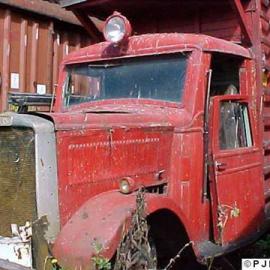 A derelict Leyland Cub, Otira.